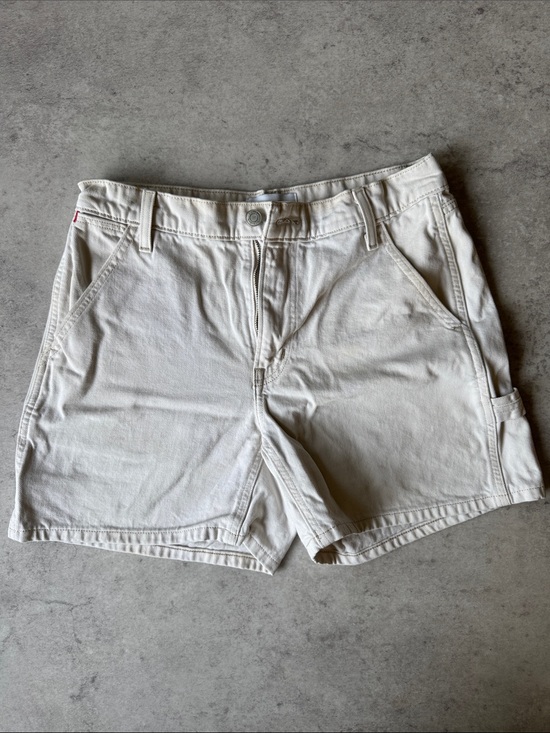 Aritzia Pants - 🤍 Sun-deh Aritzia Carpenter Shorts | Size 27
